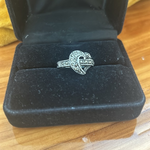 Rings - Picture 4 of 4